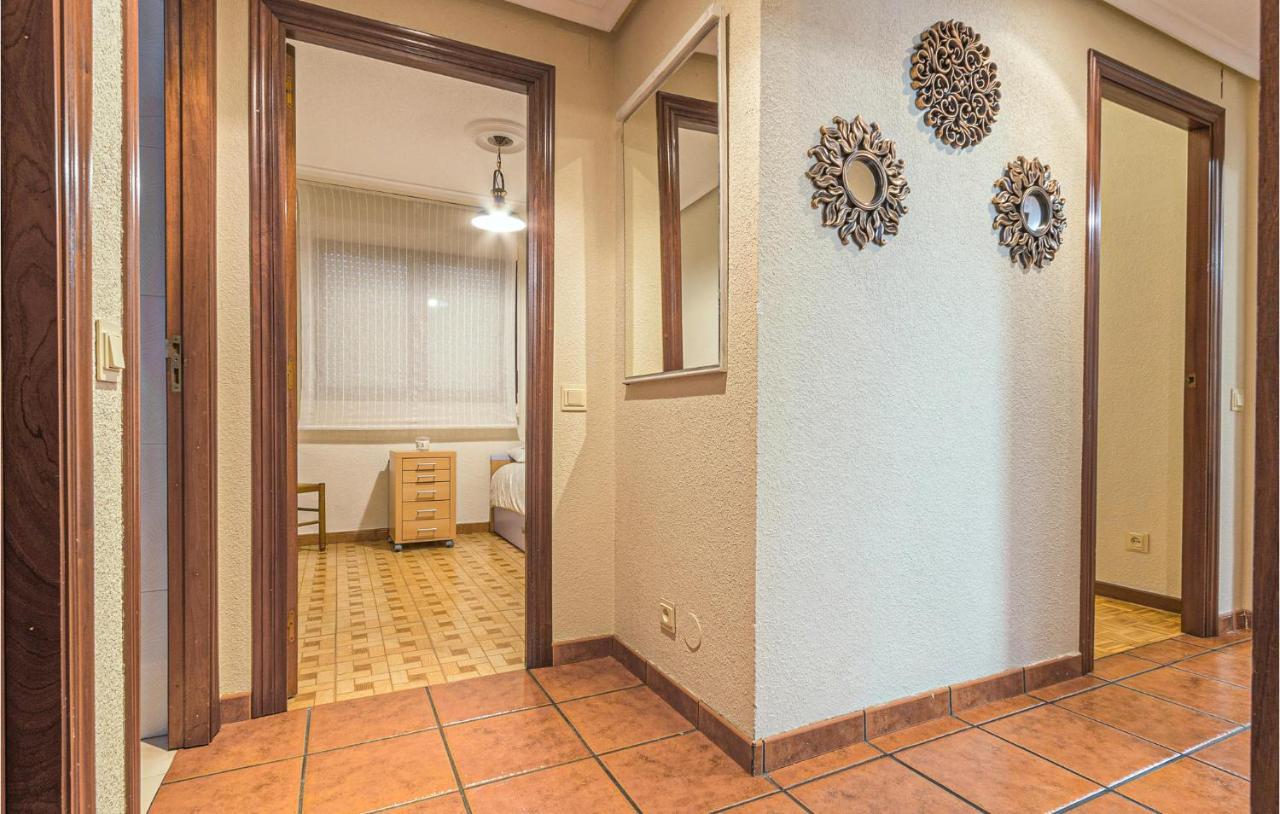 Stunning Apartment In Gijon With Wifi Kültér fotó